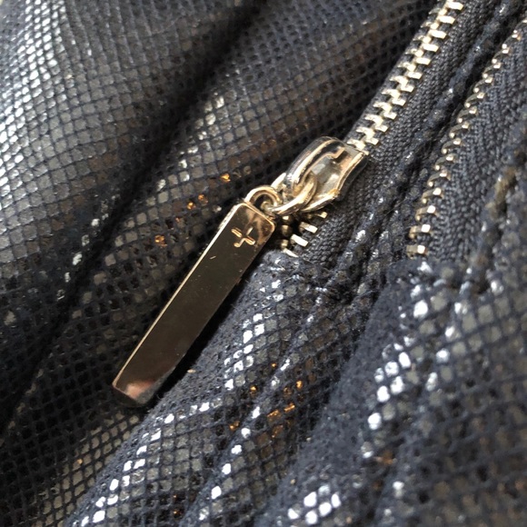 R&J navy handbag tote - Picture 2 of 8